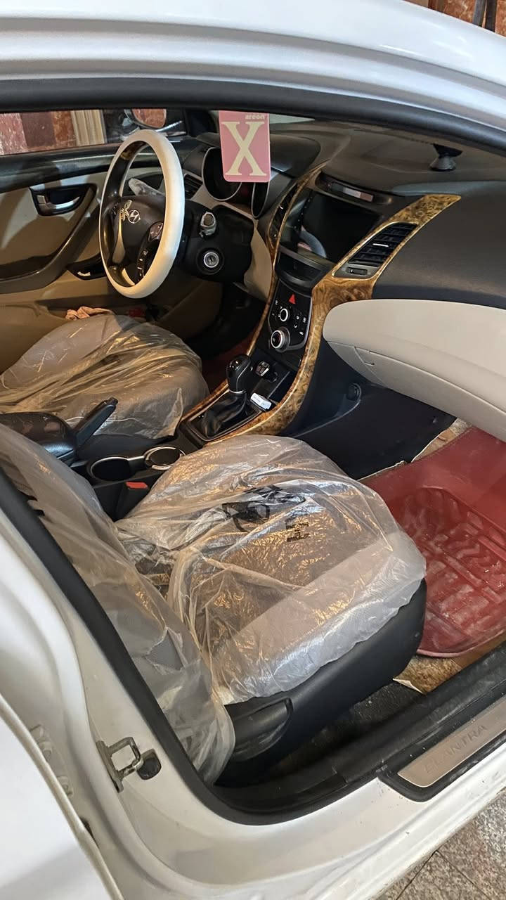 سلام عليكم النترا 2015فول مواصفات عداً البصمه السياره نضيفةواحلا من الصور بيها تبديل بيبان ثنين مع صبغ هلال الخلفي جوه قبق البانزين ومكينه وكير وحداديه كفاله 
السعر117 للاستفسار***********واتساب
