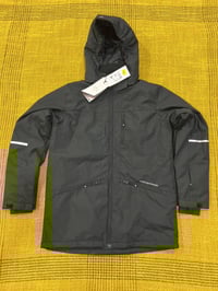 بالة أوروبية • مقاس ١٧٠-١٧٦ • مقاوم مويه