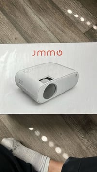 بروجيكتور LCD • دقة ١٠٨٠P • شاشة ٢٠-١٤٠بوصة