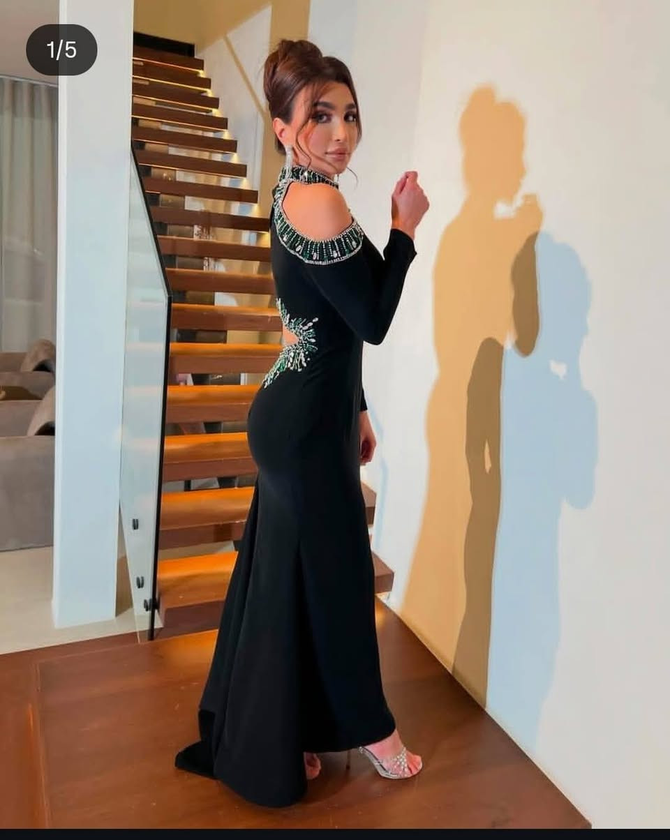 فستان للبيع الفستان ماملبوس اهوايه مرتين فقط
ونضيف وجديد والخامه اتخبل وكلش حلو بلبس ايلبس قياس ٤٢


**إذا كنت صاحب هذا الإعلان وتريد حذفه لأي سبب، رجاءا أرسل رسالة إلى الدعم الفني**