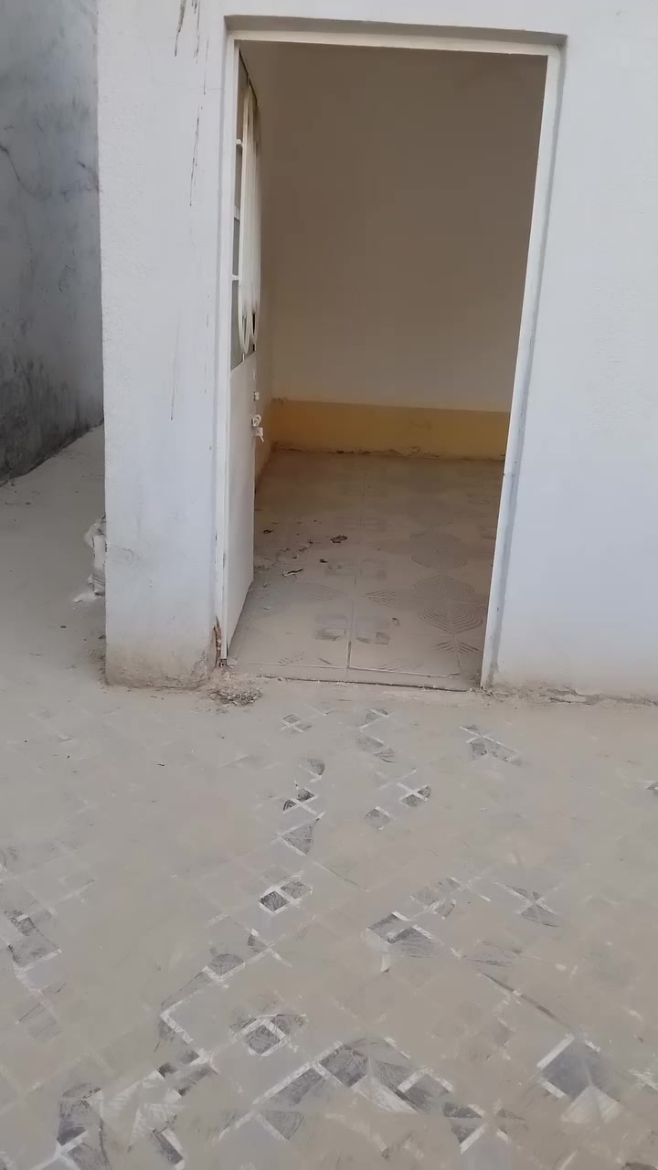 بيت 100م.   10*10 طابو صرف  حي العسكري قرب ام حميد الوكيله.
طابق واحد. 
غرفه 
استقبال
مطبخ 
صحيات داخليه
صحيات خارجيه
درج 
سطح مطبك فرشي 
سااحه بيت. 
السعر 79مليون 
***********واتساب
