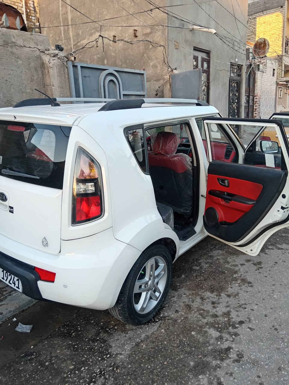 السلام عليكم صول وارد خليجي 2011 سياره جديده 115 مكاني نجف ***********
