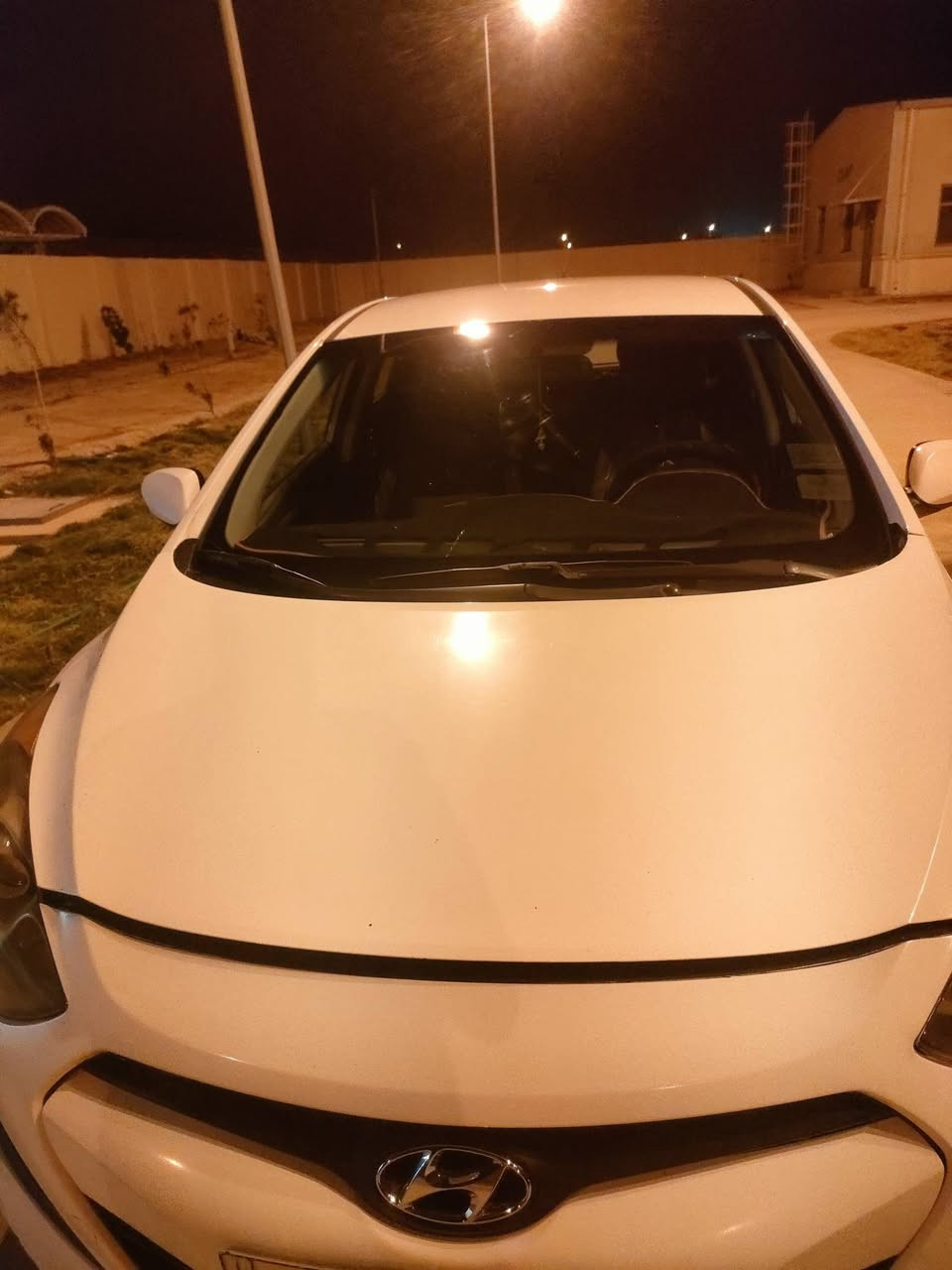 أنترا هاش باك 2017 وارد امريكي محرك 2000 GDi السياره حادثه جاملغ و بنيد  
رقم السيارة ميسان سنويه جديده السعر 80
***********
