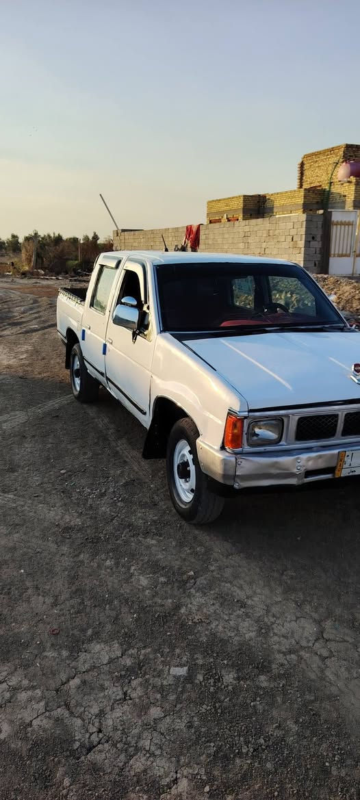 سلام عليكم نيسان للبيع  موديل ٨٩رقم ذيقار الماني تحويل مباشر مكينه وكير وحداديه جديده مكانه ديوانيه رقم *********** سعر ٢٧وبيه مجال
