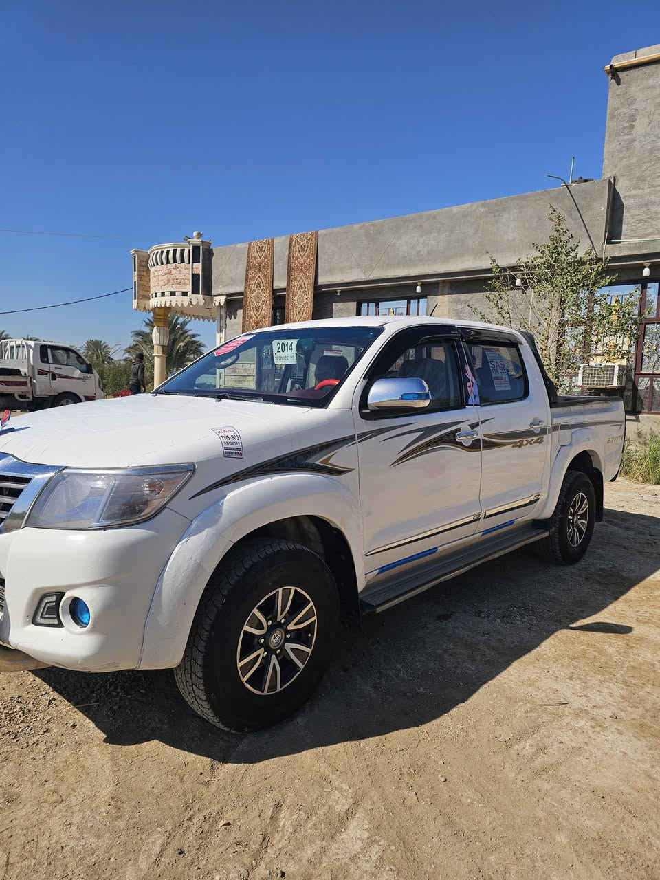 للبيع هايلوكس فورويل موديل ٢٠١٤ اوتماتيك رقم واسط بسمي شخصيا كير محرك مكفول السعر ١٦٠ سياره بيهه تجيه  ***********
