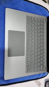 وارد أمريكا • سيرفس لابتوب 5 • i7-1265U 16GB