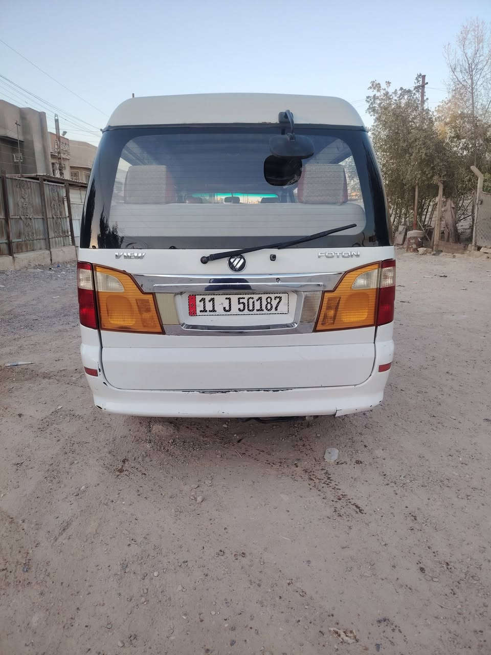 فتون 2016...
تحويل مباشر بسمي مصفره هيئة وضريبه ومرور
مكينه جديده كير اكسن مكفول بيهه بارد وره باب سلايت والباقي مكفول.. جاملات مغلفه 4...
السعر 90وبيها مجال قليل مكان السياره بغداد. 
الاتصال عله الرقم ***********
