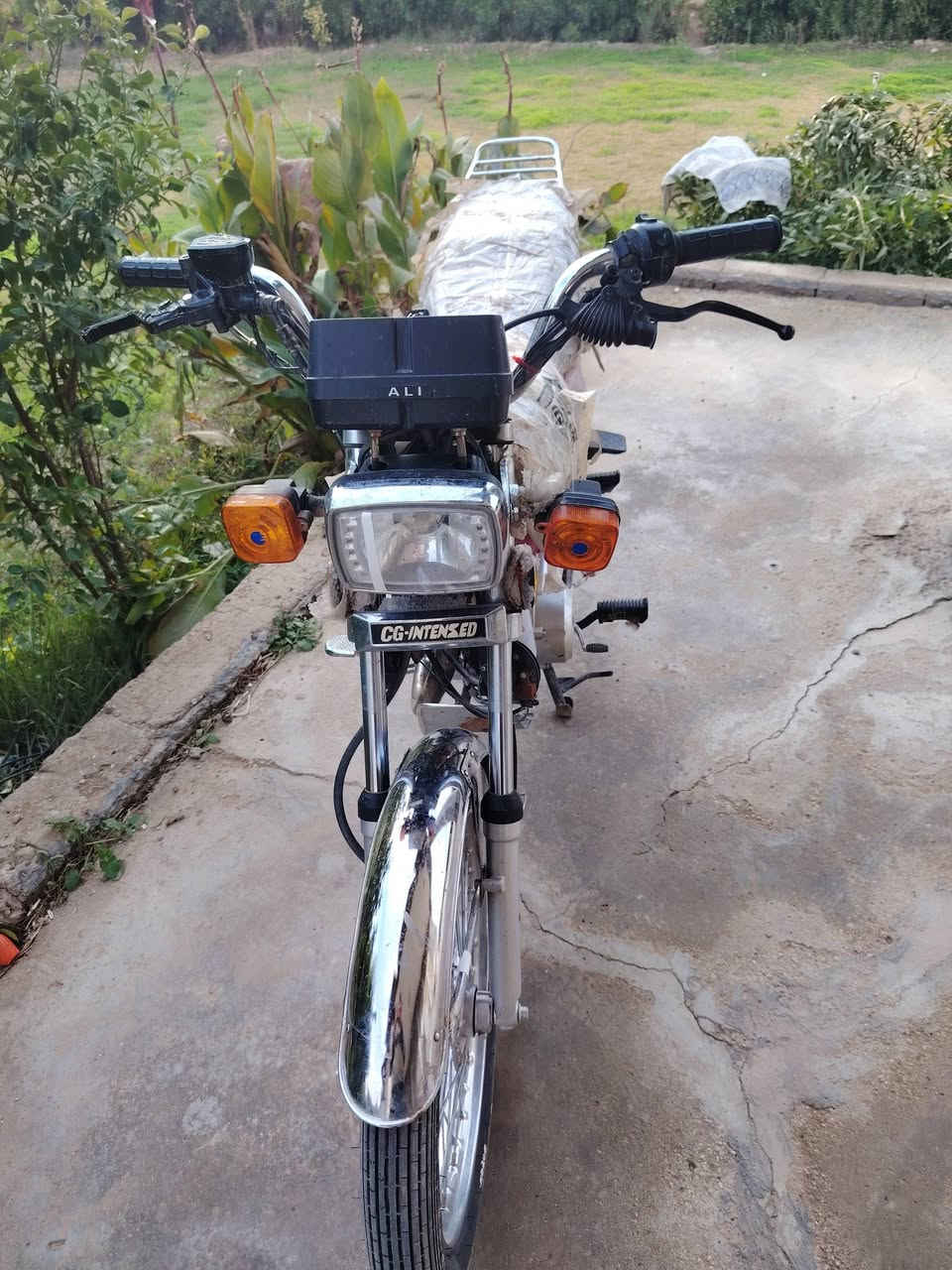 نامة موديل ٢٤اوراق اصولي محرك مكفول سونك الصلي الدراجة جديدة حيل ومال جناي السعر ٧٠٠وبيهة مجال مكاني بابل جبله مدينه الباقر الاتصال ***********
