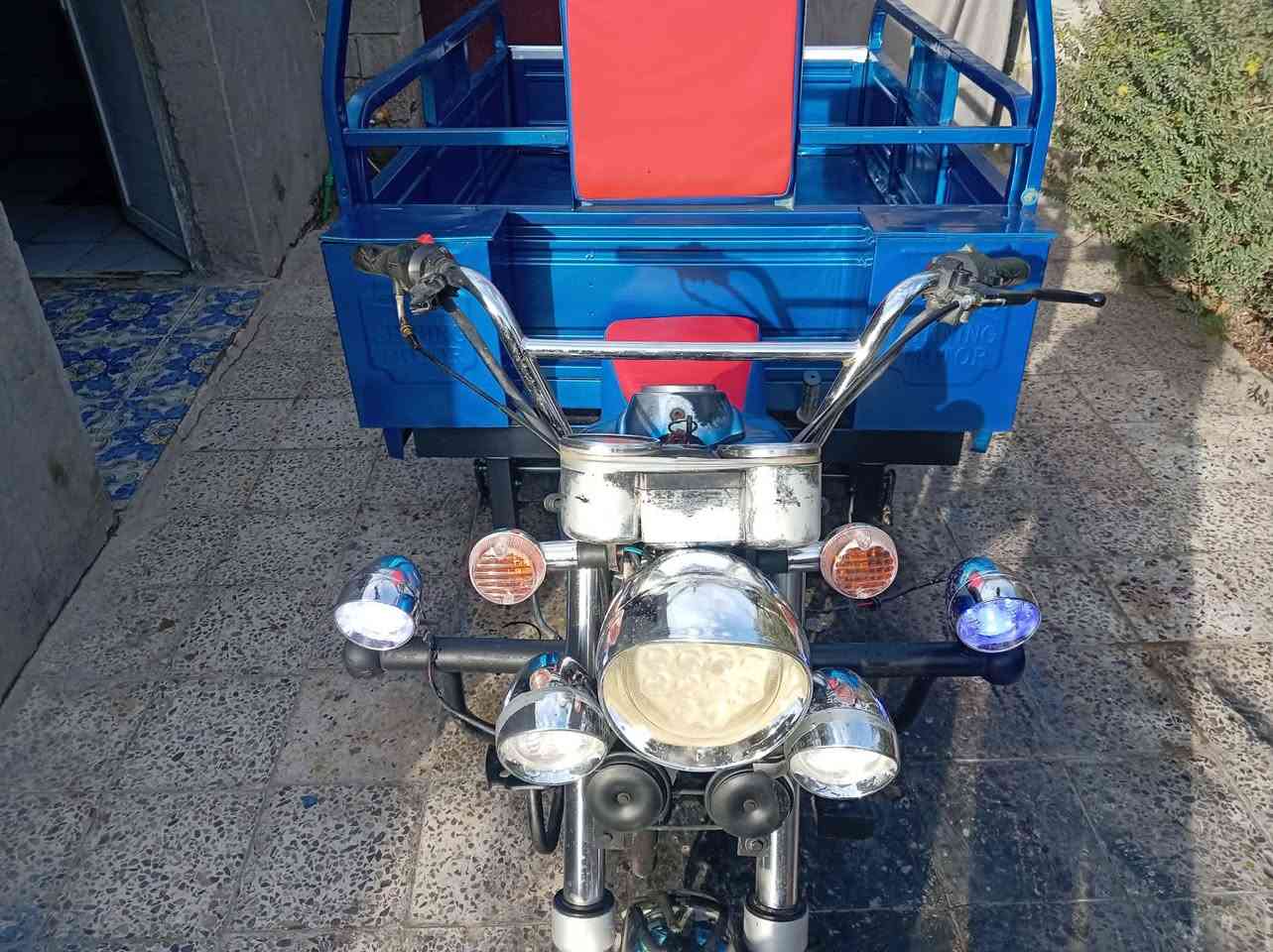 سلام عليكم ستوته البيع مديل 2020 بتره أوراق اصواليه بسمي من الوكيل مكينه ما مفتوحه بيهه شرط الفحص ركبه وشاصي مكفول من الحيم والخياس ابيع مكفول شرط الفحص كهربايت كلهه بجيس نكره سلف تايرت جوبلس كلهن جدد ما صرلهن سبوع من شادهن ابيع مكفول من كلشي فقط مصبوغه حراري اثار جرد وصابغهه جماليه وشوفت عينك نضافتهه والواقع احلا بعد من الصوره جاهزه من كلشي مكاني بلدوانيه شراي ينتصل على رقم ***********
سعر 1450 وبيهه مجال
