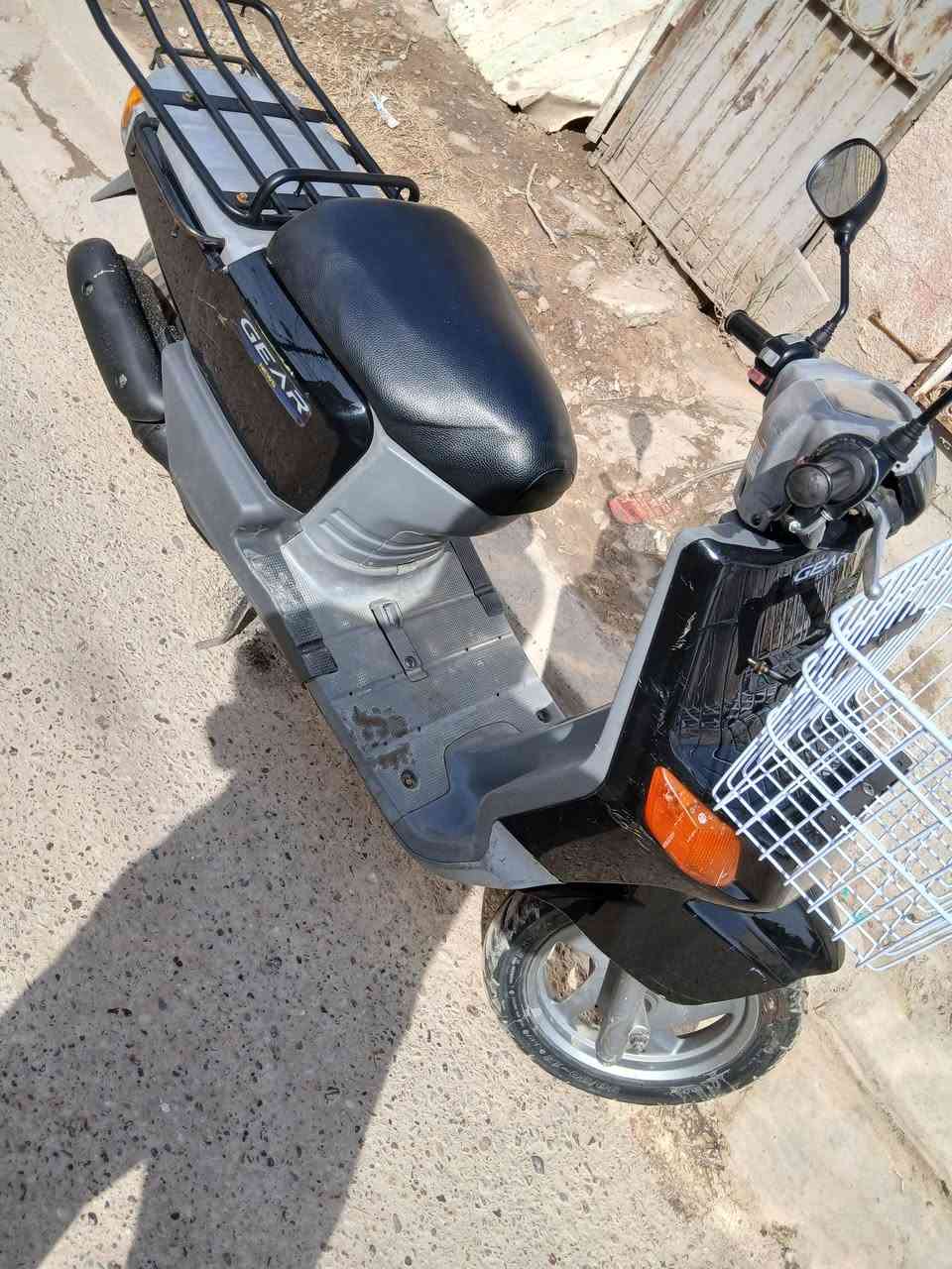 السلام عليكم بيكم سلف هندر شلعه معدل كيلو متر عداد كلها شغاله اوراق كامله كهربائيات كامله دراجه محركهه اخرس شرط الفحص مكاني بغداد الحبيبيه قرب مطعم وليد ابو الكص سعر ٤٢٥  >>>> ***********
