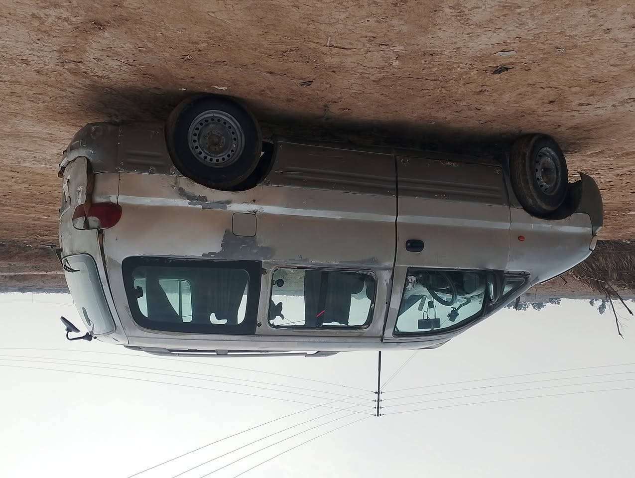 سلام عليكم شباب سياره ستاركس موديل 2002 للبيع رفاعي كامله مواصفات كهربائي مكينه كير كله كامله مواصفات تخم تايرات رقم الهاتف ***********
