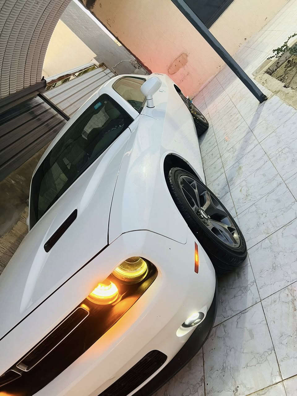 السلام عليكم 
جالنجر 2016
3600
موصفات عاديه تبريد قطعتين نظام سبورت
رقم بغداد
گير ومكينة مكفولات
ماشيه 103 ميل
هذا حادثها مثل ما موضح بالصور
وبعد تفاصيل بيها للتواصل 
***********
