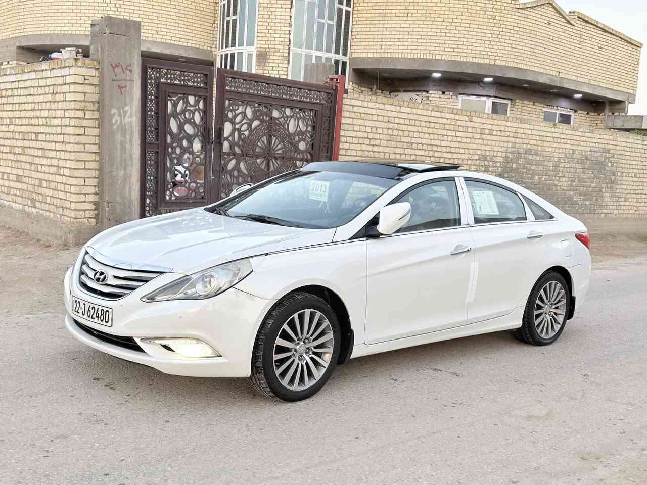 #ســــــــوناتا
خليجي VIP 1/1 كــــويتي
موديل 2013
رقم اربيل  دولي بسمنا 
كفاااااله عاااامه عدا شبر بالباب الامامي فقط 
السياره جديده جدًا واحلى من الصور 
بانوراما
بصمه
كشنات جلد 
كشنات كهرباء
كشنات تدفئه تبريد  
غرفه مااااروني
مري شفط
تبريد قطعتين 
ماشيه 140حقيقي
ويل 18
حساسات خلفيه
مكينه 2.4 
مكينه كير حداديه تخم تاير مكفولات 
السياره جديده جداً واحلى من الصور 
للبيع والمراوس حسب القناعه 
للاستفسار
***********
***********
