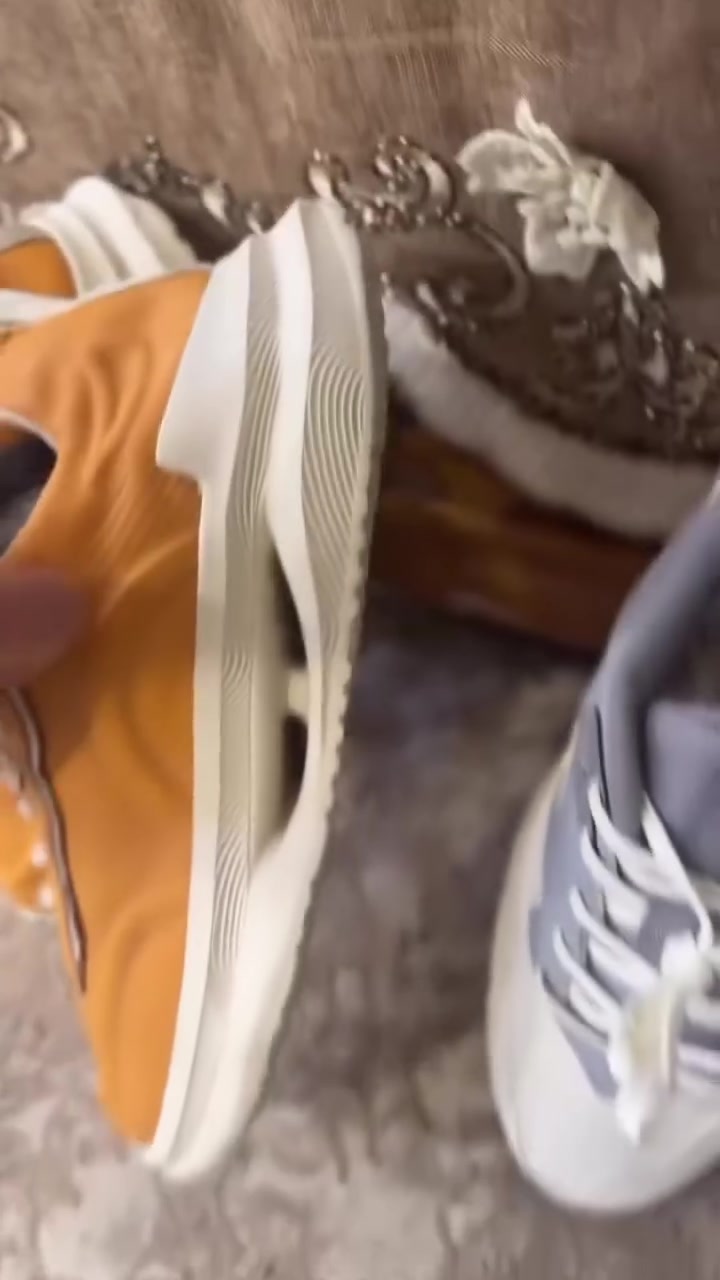 يابه عوفوا كلشي من ايديكم وشوفوا لي هالأناقة! 😍👟

تابعونه تيكتوك حتى شوفون الجديد يوميه 
https://www.tiktok.com/@foot_bus?_r=1&_t=ZS-96pb6n6Tirs


**إذا كنت صاحب هذا الإعلان وتريد حذفه لأي سبب، رجاءا أرسل رسالة إلى الدعم الفني**