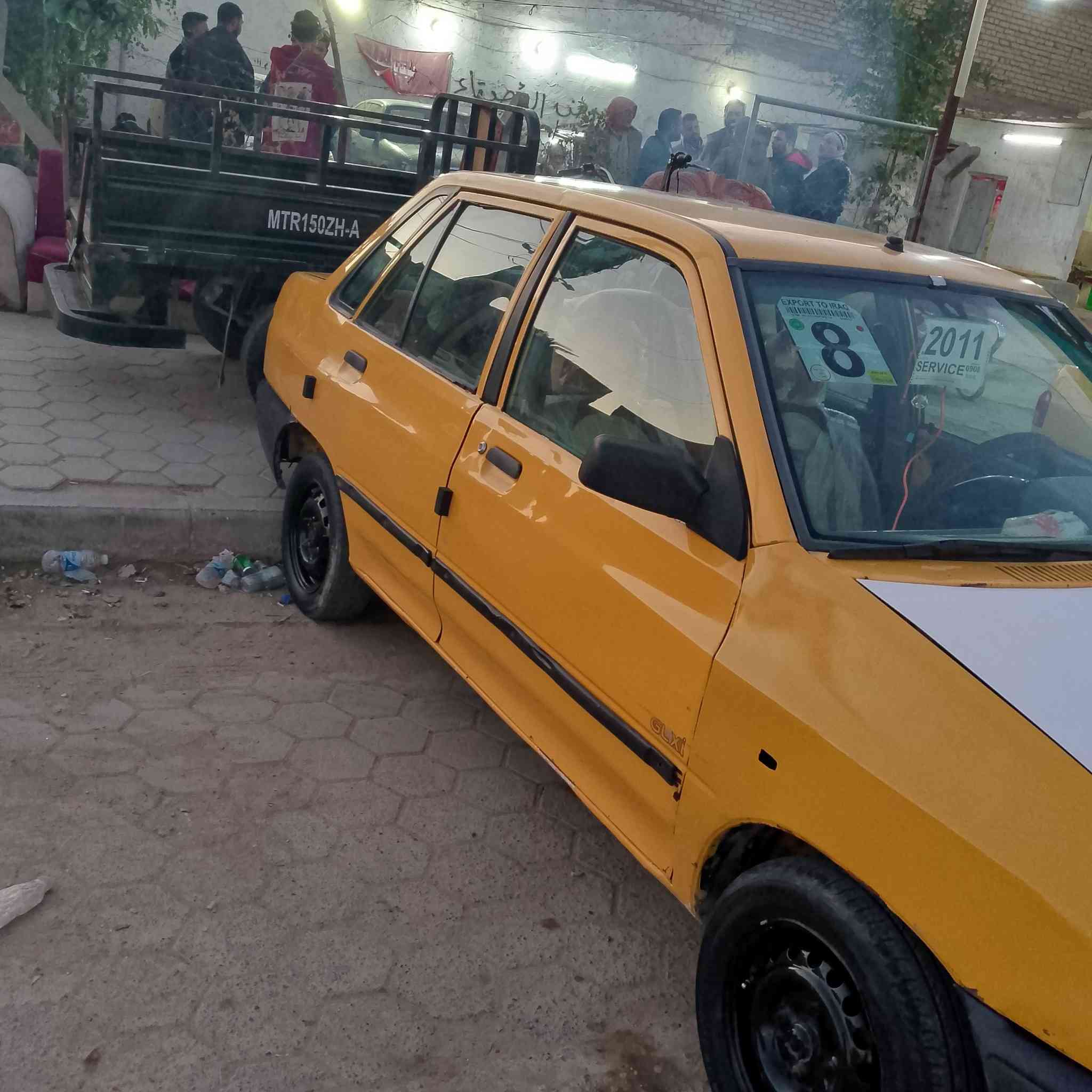 #سايبه_للبيع
سلام عليكم سايبه للبيع مديل ١١ 
سياره كشره وغرفته بجيس جديده شواصيه نضاف كلش 
راعيه ماندله 
سعره ١٧ وبيه مجال 
***********
مكاني نجف
