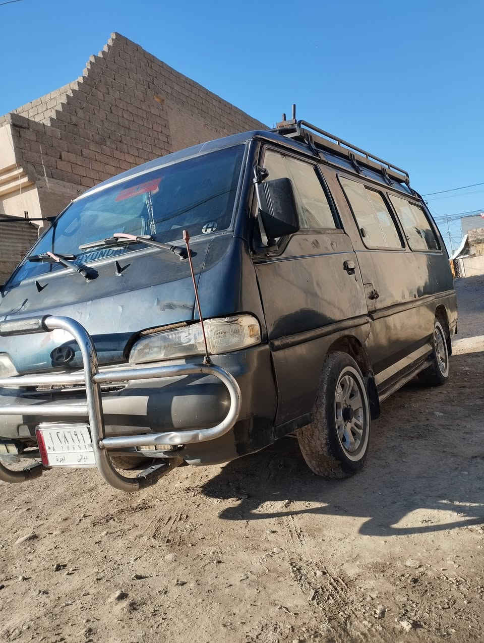 للبيع كيا نفرات هونداي موديل 1994خطها سومر باب الطوب متكاملة الاوصاف محرك كير اكسن شرط رقم الماني ديالى الوكيل الاول يسكن سومر اني الوكيل الثاني وكالة عامة للطرفين السعر 25وبها مجال للتواصل ولاتصال على الرقم الحالي *********** في حي الانتصار617098
