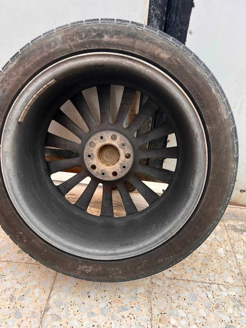 سلام عليكم ويلات bmw f01 حجم 19 زوج هنه وتايراتهن الواحد ب100الف لا ملحوم ولا مفطور ولا عواج + وياهن هذا الويل حجم 18 الي يفيده هوا وتايره ب70 الف وهم لا مفطور ولا مصلح ولا بي عواج واذا تاخذهن كلهن مره وحده احسبلكياهن ب250 مكاني بصرة شط العرب رقمي ***********

