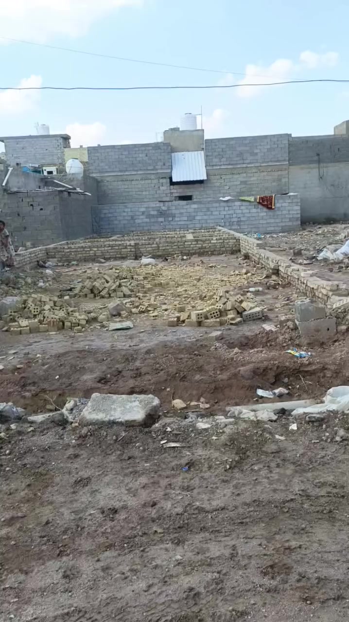 السلام عليكم ورحمه الله وبركاته 
         #قطعة #للبيع
منطقة سبع قصور شارع كريش 
       #مساحة200متر
      ( سعره مناسب )
الاستفسار ***********
مراسلة الصفحه او واتساب
