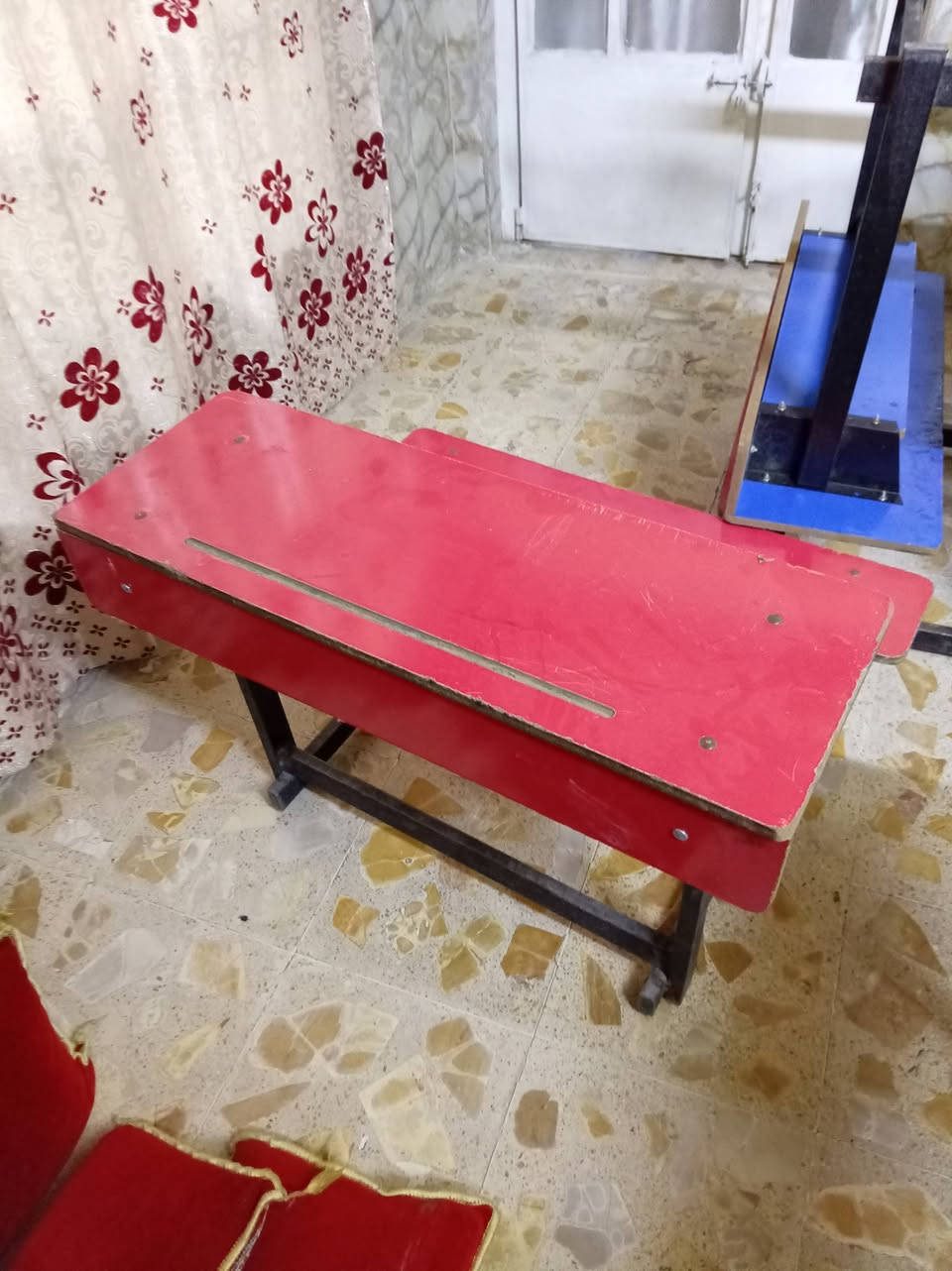 سلام عليكم ستولات لبيع رحلات عدد ١٢ لبيع عنوان بغداد مدينه الصدر تتوصل وانساب ***********
