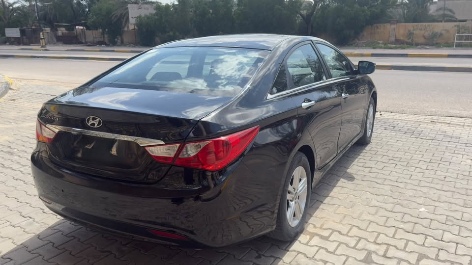 سوناتا فول مواصفات عده الفتحه بديه صافي كلش احله من الصور متؤمه طبق الاصل على الشاصي مكينه ٢٠٠٠ دوش بانزين ماناقصه برغي تدفئه تبريد ثلاجه ماثلاجه كلشي شغال مكاني بصره المعقل سياره كارتون تجي وتشوف بعينك
السعر ٥٢
***********
