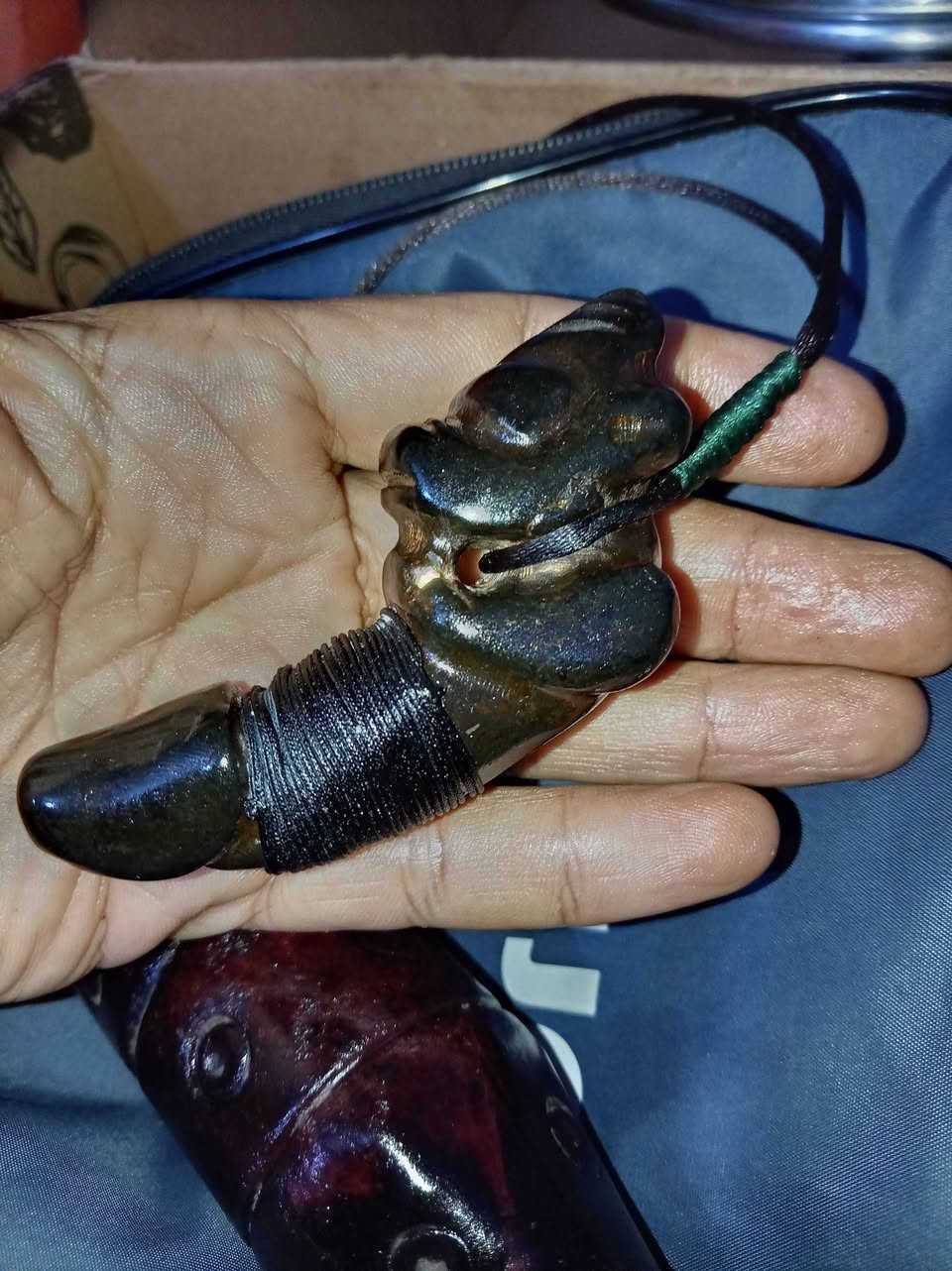 حجر وزن ثقيل تحفة مميزة للأسف بي كسر من الوسط لكن تم معالجتة باللصق وربط بالواسطة خيط سبحة َكذالك لاصق اصلي. سعرها السابق كان ٢٥ الف حاليا نهايتها ٢٥ الف لأول تم يدخلي

واتساب *********** بغداد, العراق
