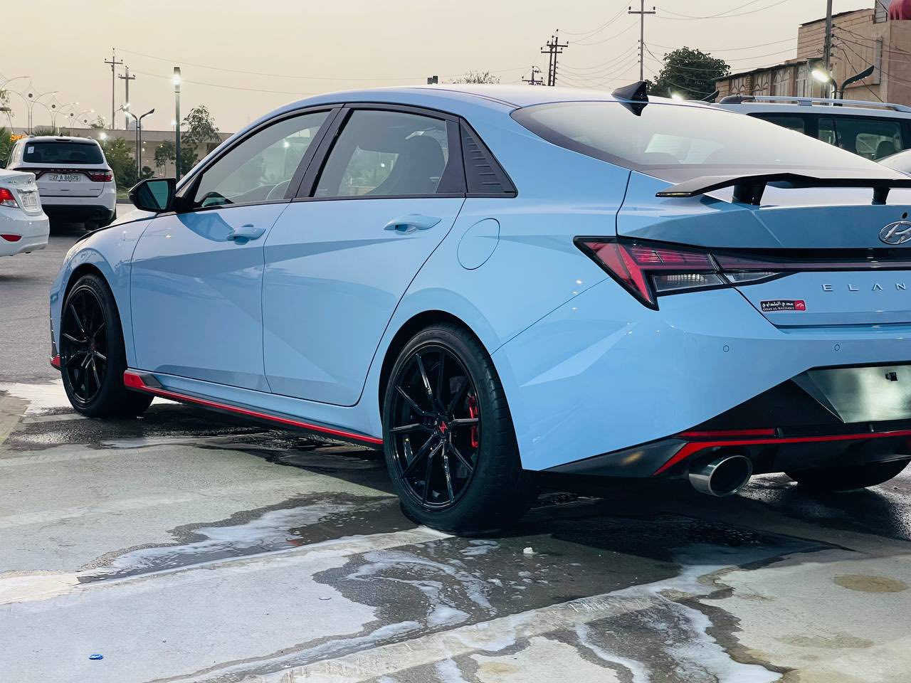 سلام عليكم النتر ( N) 2022رقم بغداد بسمي حادثه خشم الجاملغ والبنيد شويه والباقي كفاله 
ماشيه40 ميل 
السياره كير عادي ست نمر 
السعر 168وبيه مجال 
مكاني ناصريه مركز 
رقم مبايل ***********
