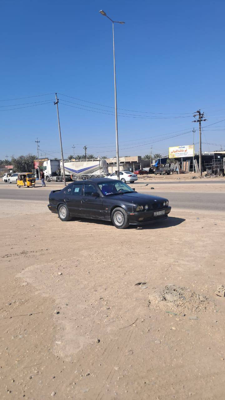 بي ام 525
مسكر فانوس 
اصل 500
تبريد شغال 
كير محرك خير من الله 
السياره مصبوغه احزام جماليه فقط 
السياره خير من الله 
معروضه 55وبيهه مجال وترهم مراوس فرق 
متوجد ماسنجر


**إذا كنت صاحب هذا الإعلان وتريد حذفه لأي سبب، رجاءا أرسل رسالة إلى الدعم الفني**