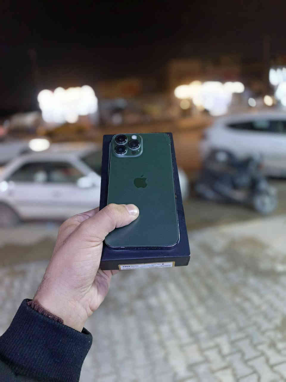 ايفون 13 Pro Max
ايفون ١٣ برو ماكس 
ذاكره ٢٥٦ 
بطاريه ٩٢ بلاديه 
شرق اوسط ماستر AAA 
كارتونه وكيبل ملحقاته 
السعر ٦٣٥ الف وبي مجال حك جيه 
بي فطر بلضهر خفيف مائثر 
شراي يتصل لو يجي خاص ***********
