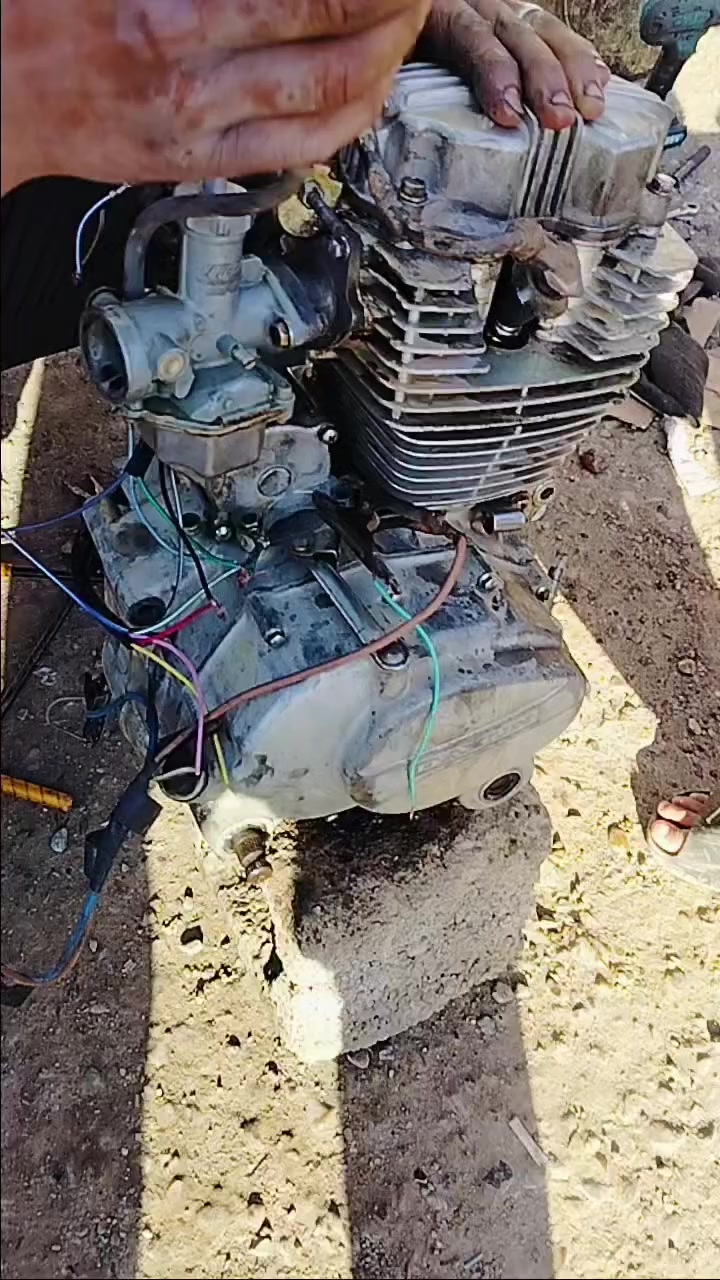 السلام عليكم ورحمة الله وبركاتة 
تم اشغال محرك ستوته5كير للبيع مثل الي موضح في الفيديو ويوجد لدينا فحص جميع المحركات وفيترنه يشتغل بأنسب الاسعار وغراضنه هم بأنسب الاسعار تعال وتدلل العنوان ديالى الخالص مدخل البدوانيه قرب منطقة الاسود #دراجات_نارية
#محركات_ستوته 
#دراجات


**إذا كنت صاحب هذا الإعلان وتريد حذفه لأي سبب، رجاءا أرسل رسالة إلى الدعم الفني**