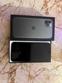 للبيع ايفون 11 pro max 🔥 باب اول ما مبدل بيه اي شي  بطارية 🔋 76% الشاش...