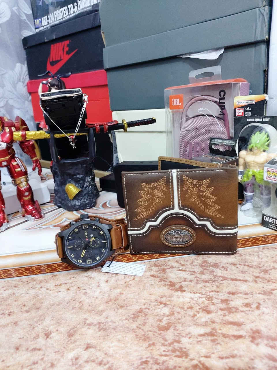 ساعات مع محفضات امريكي جلد طبيعي من بضاعه اوربيه  غير  مستخدمات   واصليات  شرط اوربي الزوج  ب 35 الف بغداد, العراق


**إذا كنت صاحب هذا الإعلان وتريد حذفه لأي سبب، رجاءا أرسل رسالة إلى الدعم الفني**