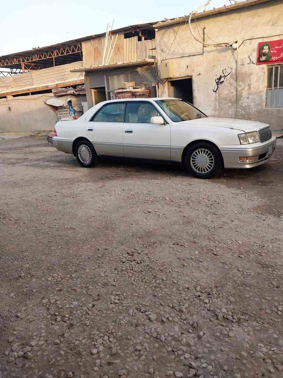 السلام عليكم ورحمة الله وبركاته
سياره راس الثور افلات موديل ١٩٩٩ رقم كركوك القديم يعني مسجله قديم وهسه مقدم على استماره بس استلمه يعني استمارته جاهزه كبل تروح تشتغل معامله وترقم انكليزي سياره محرك 3000فيشه وبطل اسود جديد وكير جديد تبريد ثلج سبلت وكذالك التدفئة شغاله  غرفه كارتون غرفته جديده تبريد خلفي فتحه فول السياره تخم تاير ويل جدد حداديه دبلات كله جديد باتري جديد لايت منضومه زنون مسجل ودمام واقراص جدد سنويه عظم ساقطه ل٢٠١٧ (علما السياره كصه عركجين) فقط والباقي كله مكفول سياره حلوه ومال جناي السعر(٦٨) وسعره مال مارك مناسبه ومال جناي جاهزه لحد البرغي اتصل على الرقم *********** واذا اكو مراوس حسب القناعه الخاص مغلق اتصل وبيك خير وتدلل 

مكان السياره نجف المناذره.
