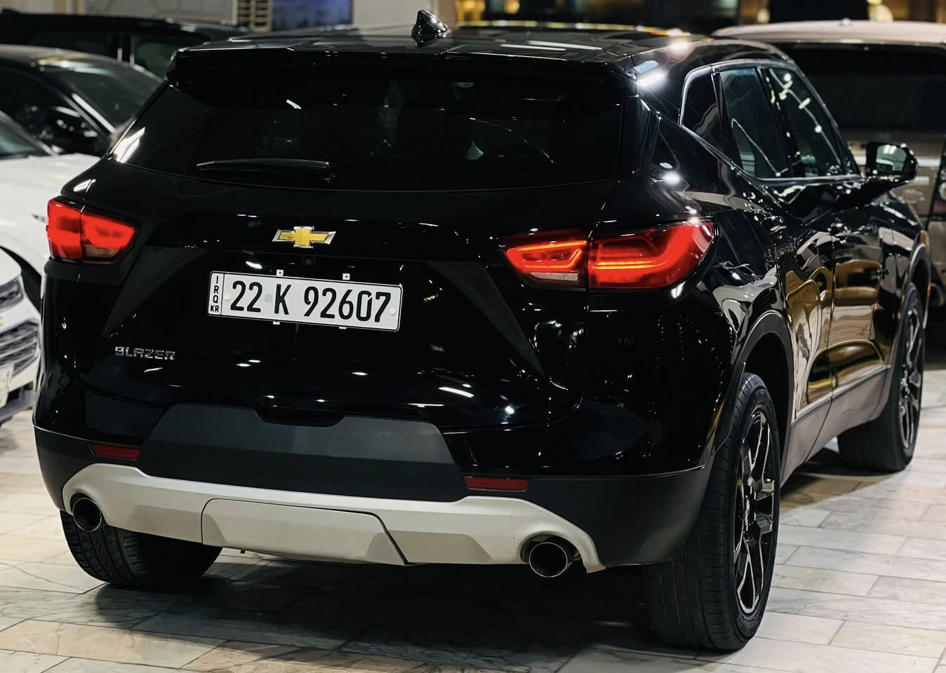 السلام عليكم ورحمة الله وبركاته
نقدم ____ لكم   🔥 عروووووض بداية سنة جديدة 🔥

#شركة نجوم_ابو ظبي _لتجارة_السيارات_الأمريكية

_____________________________

اسم السيارة : شوفرليت بلايزر
الفئة :       LT2
الموديل : 2023
اللوحة : رقم اربيل بأسم شركة وكاله او مداور
السعر المطلوب: 185  ورقه 
ارباك : بلا
نوع الضرر : جنطه فقط 
________________________________
المواصفات............
محرك 4 سلندر 2.0 تيربو
لايت زنون
تحديد مسار
رادار جانبي
رادار خلفي
كشن مخمل+هيترات بالكشن
كشن السائق كهرباء
شاشه كبيره
جنطة كهرباء
بك لايت لد
اربع ابواب بصمه
تشغيل عن بعد
تبرديد خلفي
_______________________________
اهلا ومرحبًا بكم في اي وقت 
‭
العنوان النجف الاشرف حي الجامعة مقابل المدينة المائية
 السيارة معروضة للبيع للأستفسار الاتصال على 
علي المحنه ***********
/*********** محمد النجم
