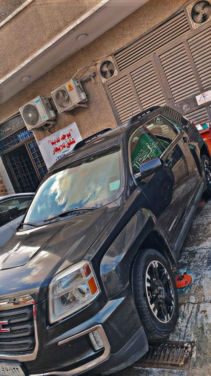 جمسي تيران موديل 2017
محرك 3600 حادث امريكا جاملغ خلفي فقط
وبالعراق بنيد صبغ وبيا قطعتين بارد 
بسم معوق بس فاكه منتهيه كبل تحول بسمك
سعر 80 بيع مستعجل 
***********
