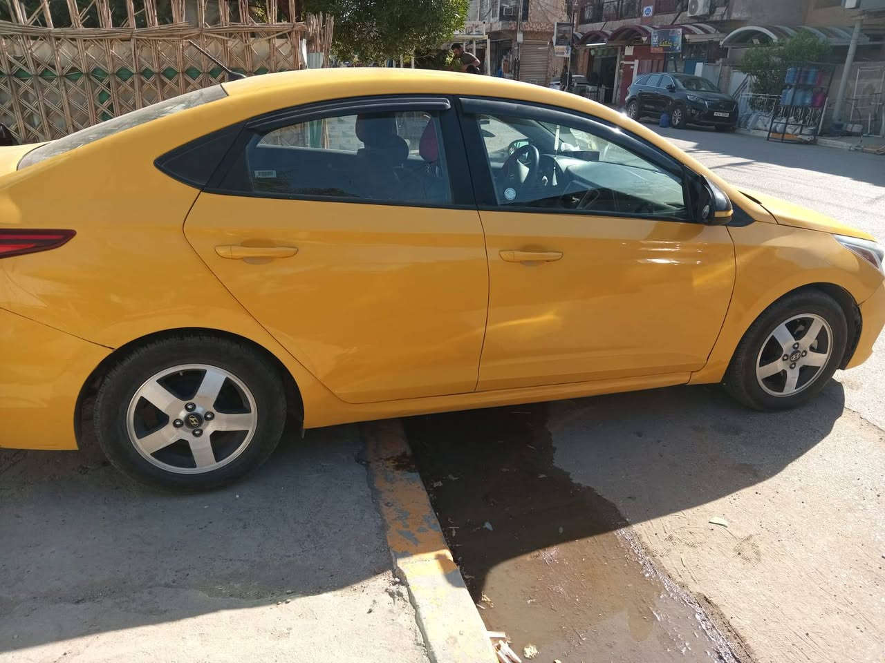 اكسنت موديل 19 وارد امريكي ماشيه 59 الف السعر 120 ورقه 
***********
