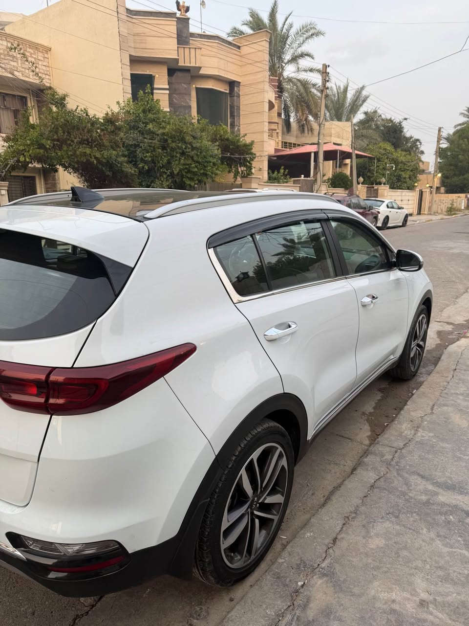 الرقم ***********
سبورتج خليجي فول ١/١ بنوراما بصمه كراسي كهرباء تبريد قطعتين جنطه كهرباء مري شفط شاشه كامره تحكمات كشن جلد سياره مناقصه برغي  مكان بغداد حي جهاد السعر٢١٥ وبيه مجال الفلوجة, الأنبار
