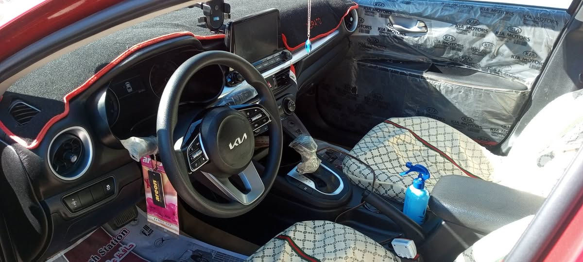 السلام عليكم للبيع فقط
كيه فورتي موديل 24 مرقم معوقين مثنى بسمي محرك كير حداديه تبريد جاهزه السياره ماشيه 25 تخم تاير حادث تبديل جاملغ وبنيد وتصليح بقواعد الجاملغ سونار موجود بالمنشور السعر 128  وبيه مجال قليل لشراي الاستفسار ***********
