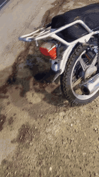 سلام عليكم ورحمه الله وبركاته اخواني الاعزاء عندي هاي دراجه للبيع مكاني بغداد سعر الدراجه 400 وبيهه مجال لطيبين وهاذ رقمي للتواصل مع ***********
