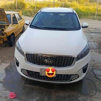 سورنتو خليجي 6 سلندر فول مواصفات 1/1 عده البنرامه فقط رقم بغداد بسمي م...
