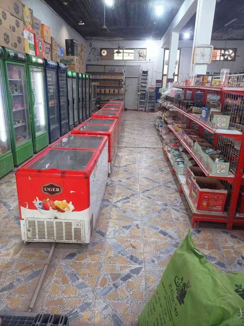 اسواق للبيع عنوان بغداد نهاية حي اور جهة الغرير علشارع العام مساحتها 300 متر ايجارها مليون 
المحتويات 14 براد منهن 2 شركة و5 عوارض بطحية
و5 رفوف سفن و3 مبردات العالمية الكبيرة سستم كامرات
غرفة نوم تصلح محزن وحمامات وباقي التفاصيل بلصور
اخوان الاسواق خير،من الله بس يرادلها بضاعة 
للاستفسار علسعر اتصل وبخدمتك
***********

***********
