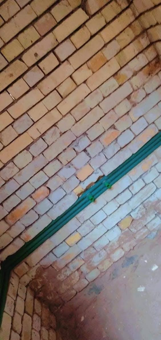 تاسيس بيوت جديده بنايات كهرباء ماي مجاري شغل درجه اولى وحسب طلب الزبون وبسعار مناسبة ومواعيد مضبوطة هاتف ***********واتساب
