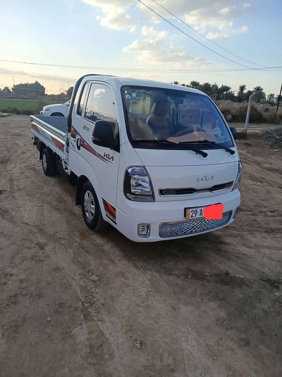 للبيع كيا حمل موديل 25 كفالة عامه ماشيه 28 ألف رقم واسط سيارة جاهزه من غلاف بدي و دوشمه و أرضيات جلد دبة ماء صندوك عده و دعاميه خلفيه أم الشاره فول سستم العنوان ذي قار قضاء الفجر موبايل *********** السعر يم صاحب الرقم أنا مكلف بالنشر
