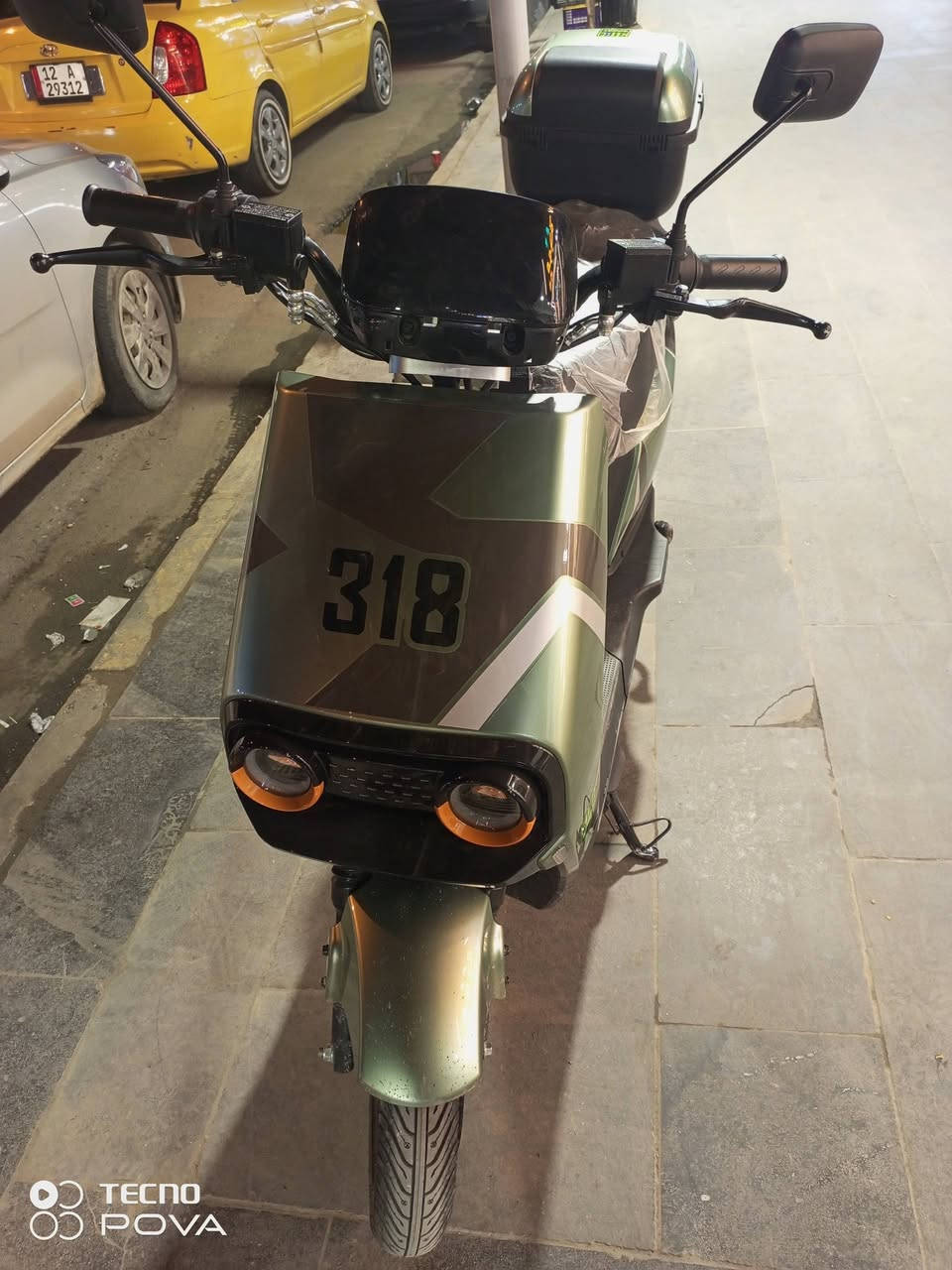 السلام عليكم دراجه شحن للبيع 318 6 بطاريات الشحنه الوحده تمشيك 45 كيلو السرعه الحقيقه 60 السعر 550 الف دبل سويج و دبل بصمه الماطور نضيف حيل


**إذا كنت صاحب هذا الإعلان وتريد حذفه لأي سبب، رجاءا أرسل رسالة إلى الدعم الفني**