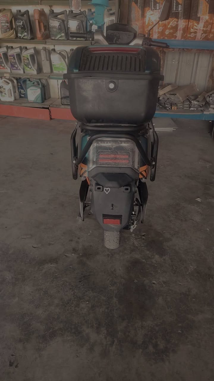 للبيع درجه مستخدمه شهر واحد 
مكان ابو غريب خان ضاري 
السعر 850وبيه مجال 
***********
***********
