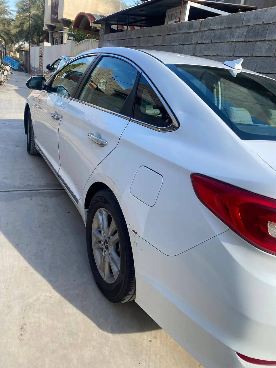 السلام عليكم
سوناتا 2015 
رقم ديالى 

كلشي موضح بالصور

السعر 118 بيها مجال

مكان بعقوبه 

سياره جاهزه بس نقص تبريد

رقم ***********
