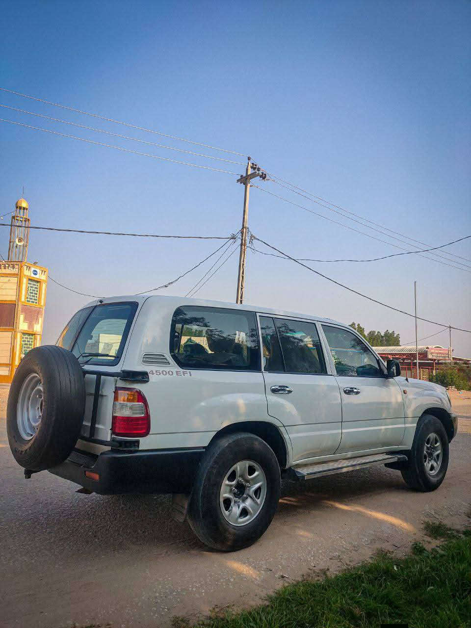 السلام عليكم
مونيكا للبيع مديل 2001
مصبوغه حزام جماليه فقط
 تخم تاير جديد 
 مكينه وكير جدد
 حداديه جديده
 السياره متعوب عليها 
السعر 135 وبيها مجال 
***********
