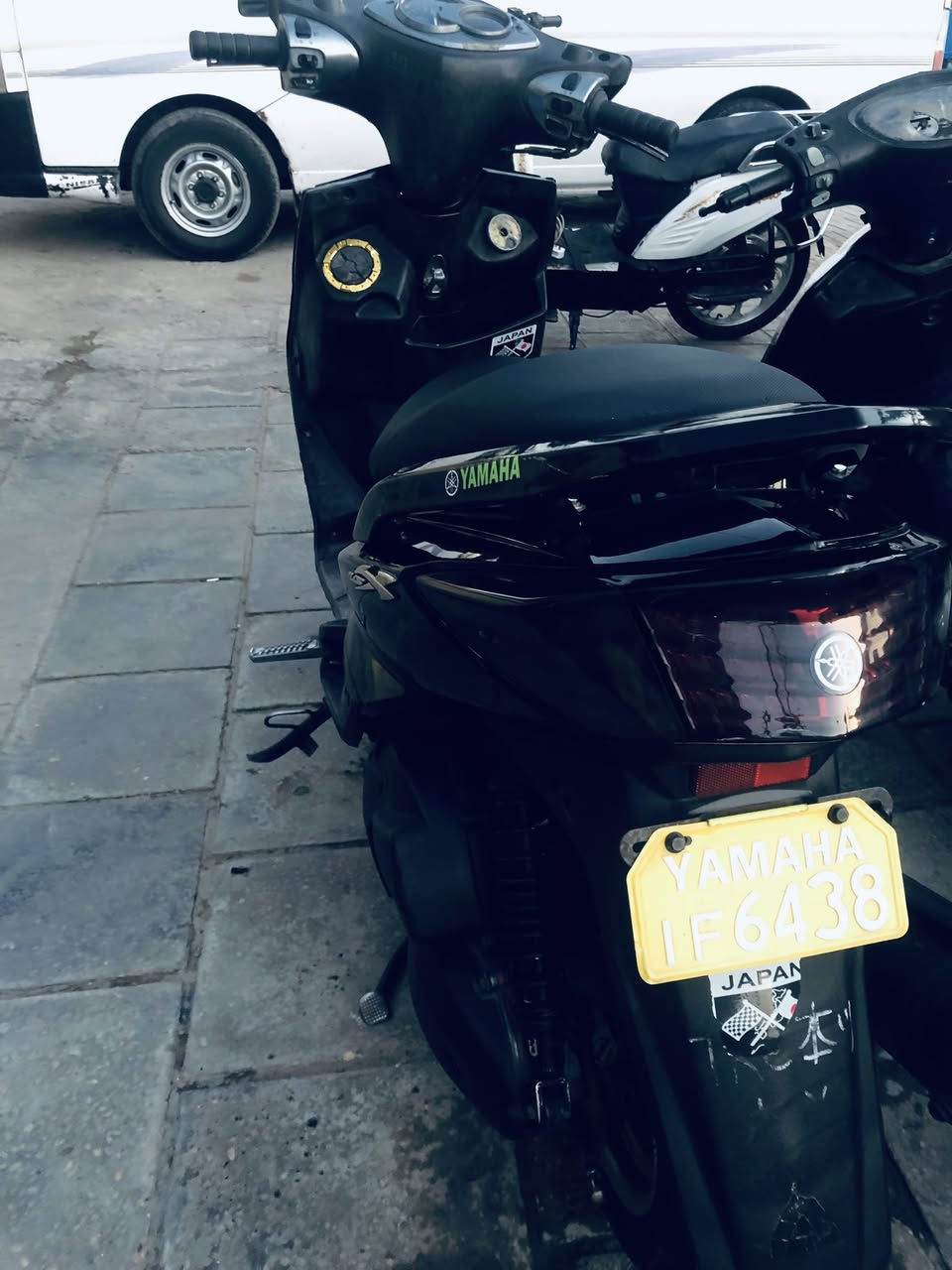 دراجه نوع سكنس فحل خطين بلاديه برغي ما مفتوح بيهاح اوراقها اصوليه سعرها مليون وبيها مجال حك الجيه ***********
