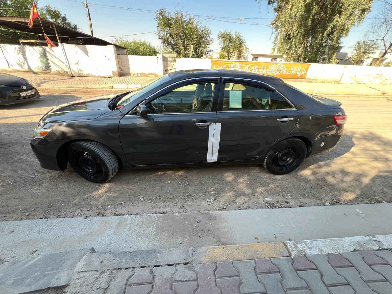 ‎ كامري ٢٠٠٧. V6
سليمانية الدولي باسمي هزة جديدة
‎السيارة صبغ حزام عدا الجنطة 
‎تبريد مكينة كير حدادية كلة جديد 
‎فتحة (سلايد روف ) شاشة اصلية 
‎كامرة خلفية + حساسات تحكم ستيرن تثبيت سرعة 
‎مكان السيارة ديالى الخالص 
‎السعر 
٨٢$
‎للاستفسار ***********
