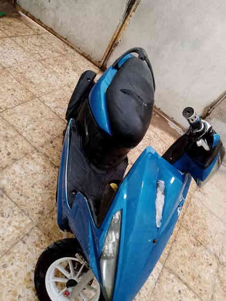 سلام عليكم ماكس مضلع للبيع
1_دبلات امامي وخلفي جدد

2_ وياله ابيض مميز 

3_سلف شغال 

4_ بانزين كله محسن 

5_ هورن شغال 

6_ اشاير كلوبات 

7_ بريك خلفي ومامي 

((ملاحضه))  الدراجه نقصهه دشبولهه طافي وفطر بل كفر الامامي عل يسره من جوه فقط 

مجفته مره وحده فقط وكله غراض اصلي

للستفسار *********** مكاني بغداد العبيدي

تجي نوزل وفيت بم
