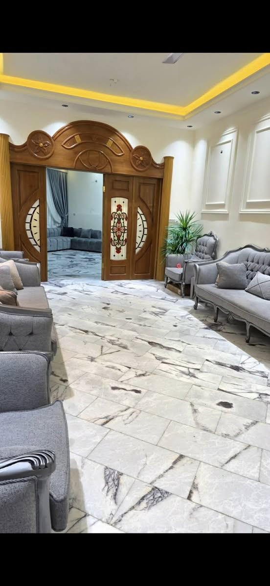 السلام عليكم ورحمة الله وبركاته اخوان
بيت طابو صرف  البيت طابقين مساحته ٢٦٠ ركن بناء حديث ٤ غرف نوم الطابق الثاني ممصوره +غرف النوم مصورهم لارضيه 

مرمر تركي العنوان حلة محيزم الرابعه قرب مدرسة زهور بابل او مجمع المدارس

للاستفسار ***********
